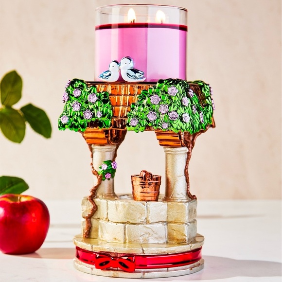 Bath & Body Works Snow WhiteCandle Holder Floral Accents
